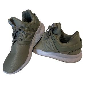 New Balance 247 Sneakers